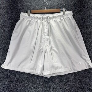 Nike Mens Mesh Lined Athletic Shorts Light Grey Embroidered Logo Size Large